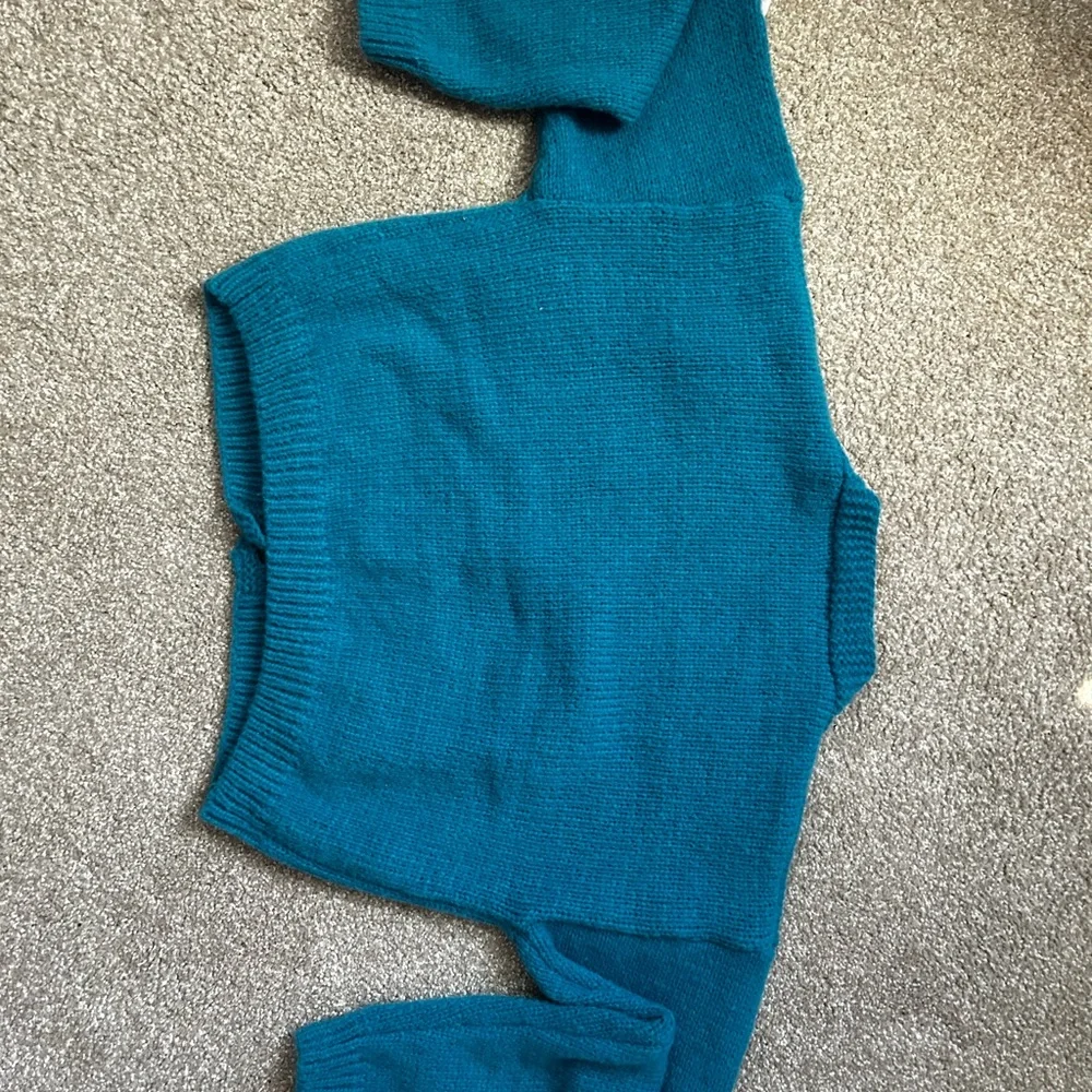 Teal Kids Cardigan with Floral Design - Picture 3 of 5